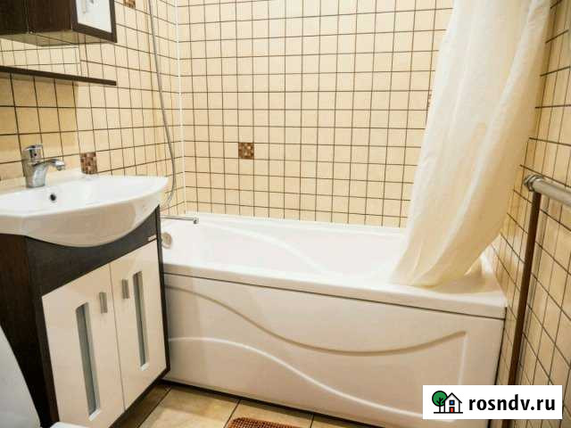 1-комнатная квартира, 38 м², 2/5 эт. в аренду посуточно в Иркутске Иркутск - изображение 1