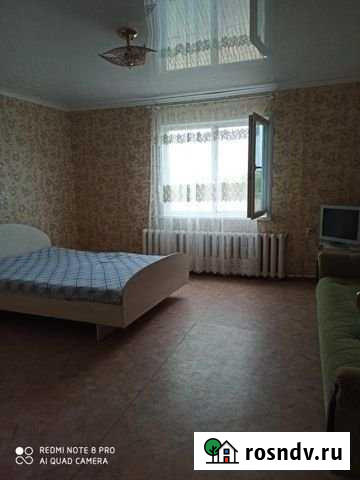 Комната 20 м² в 5-ком. кв., 2/2 эт. в аренду посуточно в Соль-Илецке Соль-Илецк - изображение 1