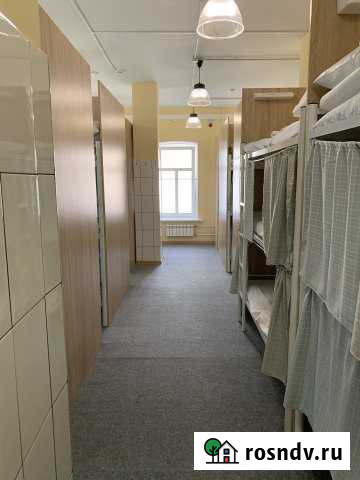 Комната 25 м² в 6-ком. кв., 1/3 эт. в аренду посуточно в Москве Москва - изображение 1