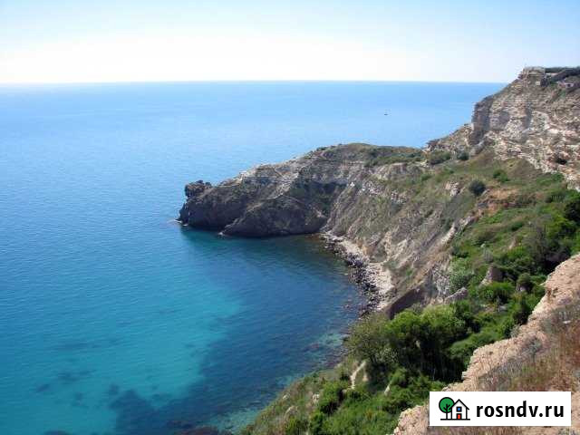 Коттедж 100 м² на участке 4 сот. в аренду посуточно в Севастополе Севастополь - изображение 1