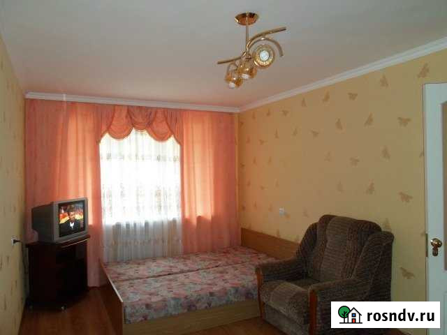 1-комнатная квартира, 32 м², 1/5 эт. в аренду на длительный срок во Владикавказе Владикавказ - изображение 1