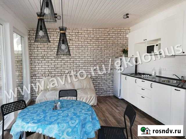 Дом 90 м² на участке 6 сот. на продажу в Севастополе Севастополь - изображение 1