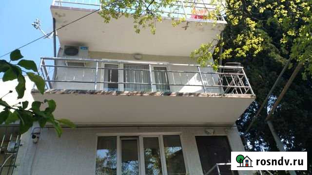 1-комнатная квартира, 35 м², 2/3 эт. в аренду посуточно в Ялте Ялта - изображение 1