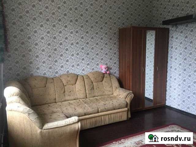 Комната 18 м² в 9-ком. кв., 3/5 эт. в аренду на длительный срок в Санкт-Петербурге Санкт-Петербург - изображение 1