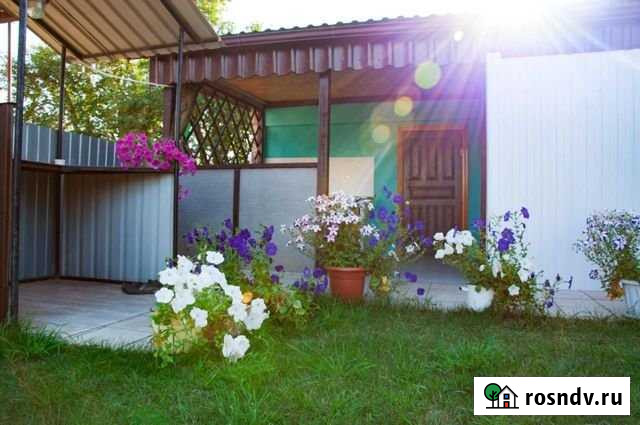 Дом 20 м² на участке 14 сот. в аренду посуточно в Яровом Яровое - изображение 1