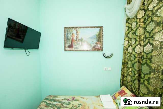 Комната 15 м² в 6-ком. кв., 1/12 эт. в аренду посуточно в Москве Москва - изображение 1