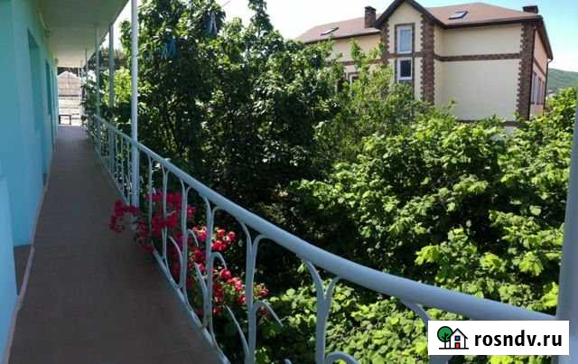 Комната 12 м² в 1-ком. кв., 1/2 эт. в аренду посуточно в Кабардинке Кабардинка - изображение 1