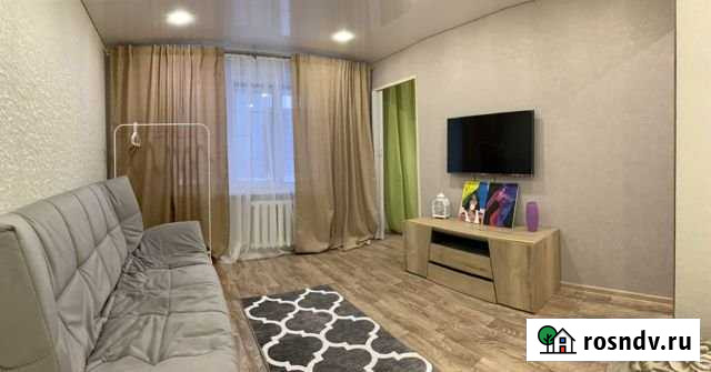 1-комнатная квартира, 35 м², 1/5 эт. в аренду посуточно в Набережных Челнах Набережные Челны - изображение 1