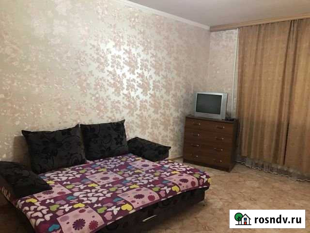 1-комнатная квартира, 38 м², 2/5 эт. в аренду посуточно в Балашове Балашов - изображение 1