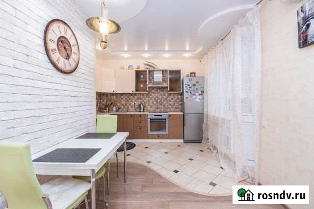 Квартира-студия, 60 м², 8/10 эт. в аренду посуточно в Омске Омск - изображение 1