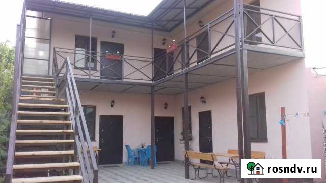 Коттедж 30 м² на участке 5 сот. в аренду посуточно в Ейске Ейск - изображение 1