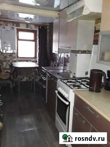 Комната 12 м² в 6-ком. кв., 1/1 эт. в аренду посуточно в Кургане Курган - изображение 1