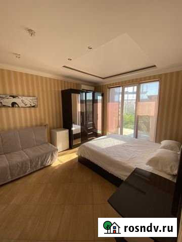 Комната 18 м² в 1-ком. кв., 2/3 эт. в аренду посуточно в Сочи Сочи - изображение 1