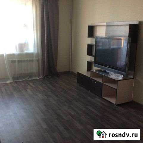 2-комнатная квартира, 50 м², 8/10 эт. в аренду посуточно в Екатеринбурге Екатеринбург - изображение 1