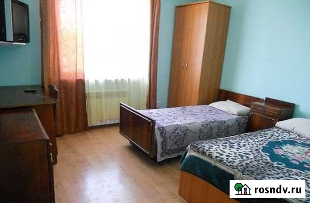 Комната 12 м² в 4-ком. кв., 2/2 эт. в аренду посуточно в Севастополе Севастополь - изображение 1