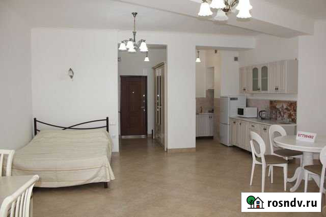 Квартира-студия, 55 м², 3/15 эт. в аренду посуточно в Ялте Ялта - изображение 1