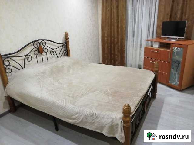 1-комнатная квартира, 33 м², 8/10 эт. в аренду посуточно в Магнитогорске Магнитогорск - изображение 1