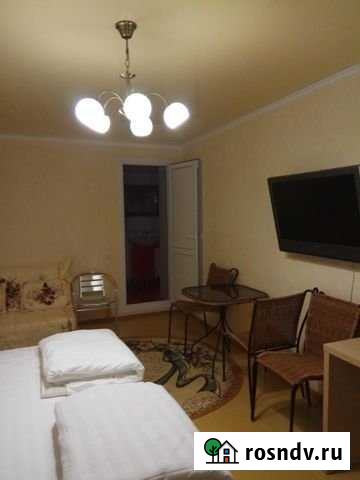 Комната 30 м² в 1-ком. кв., 1/2 эт. в аренду посуточно в Дивноморском Дивноморское - изображение 1