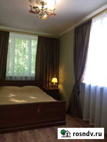 2-комнатная квартира, 57 м², 2/5 эт. в аренду посуточно в Симферополе Симферополь - изображение 1