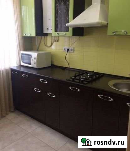 1-комнатная квартира, 32 м², 2/5 эт. в аренду посуточно в Оренбурге Оренбург - изображение 1