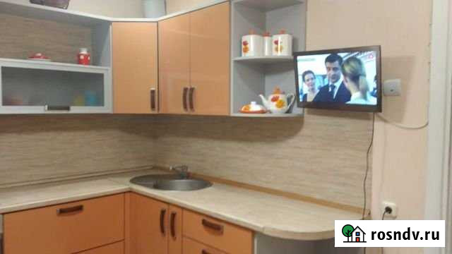 2-комнатная квартира, 80 м², 3/9 эт. в аренду посуточно в Орле Орёл - изображение 1