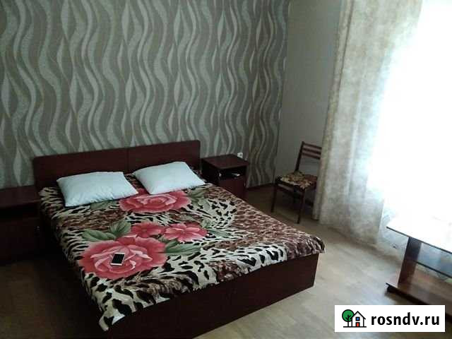 Комната 16 м² в 4-ком. кв., 1/1 эт. в аренду посуточно в Дивноморском Дивноморское - изображение 1