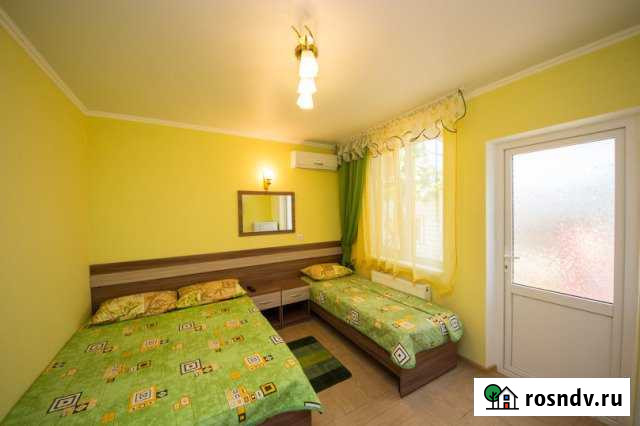Комната 14 м² в 1-ком. кв., 1/2 эт. в аренду посуточно в Анапе Анапа - изображение 1