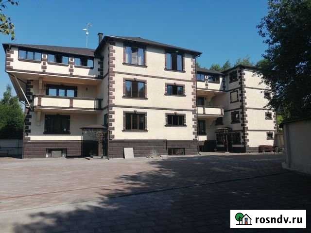 Таунхаус 2500 м² на участке 24 сот. в аренду на длительный срок в Дзержинском Московской области Дзержинский - изображение 1