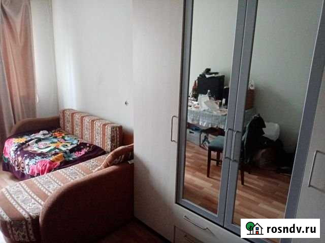 Комната 18 м² в 2-ком. кв., 1/5 эт. на продажу на Лугах Луга - изображение 1