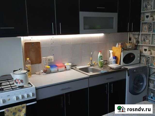 3-комнатная квартира, 61 м², 1/5 эт. на продажу в Азове Азов - изображение 1