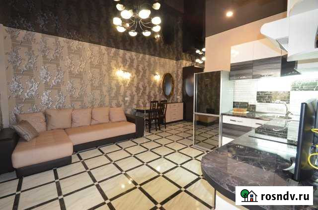 3-комнатная квартира, 100 м², 2/7 эт. в аренду посуточно в Ялте Ялта - изображение 1