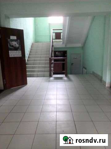 Комната 19 м² в 7-ком. кв., 2/2 эт. на продажу в Пскове Псков - изображение 1