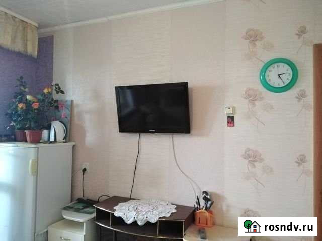 Комната 18 м² в 2-ком. кв., 4/9 эт. в аренду на длительный срок в Омске Омск - изображение 1