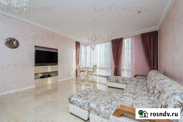 4-комнатная квартира, 235 м², 15/50 эт. в аренду на длительный срок в Москве Москва - изображение 1