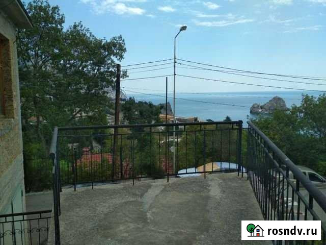 Дом 110 м² на участке 2 сот. в аренду посуточно в Ялте Ялта - изображение 1