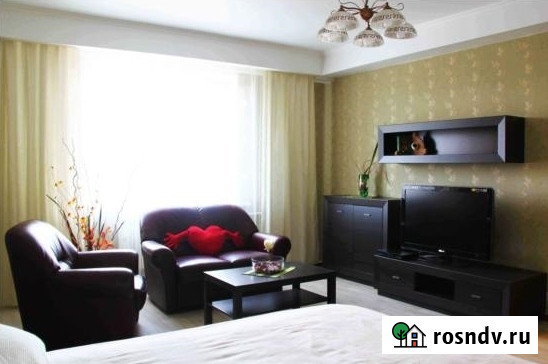 1-комнатная квартира, 38 м², 8/10 эт. в аренду посуточно в Екатеринбурге Екатеринбург - изображение 1