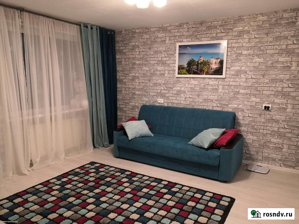 2-комнатная квартира, 46 м², 3/5 эт. в аренду посуточно в Снежногорске Снежногорск - изображение 1