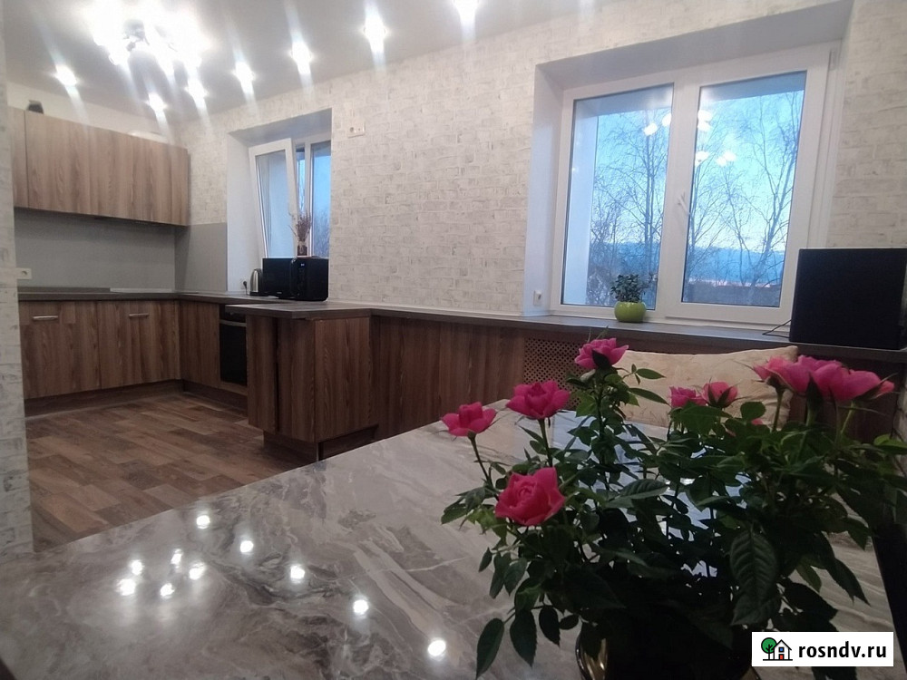 2-комнатная квартира, 55 м², 2/5 эт. в аренду посуточно в Урае Урай - изображение 2