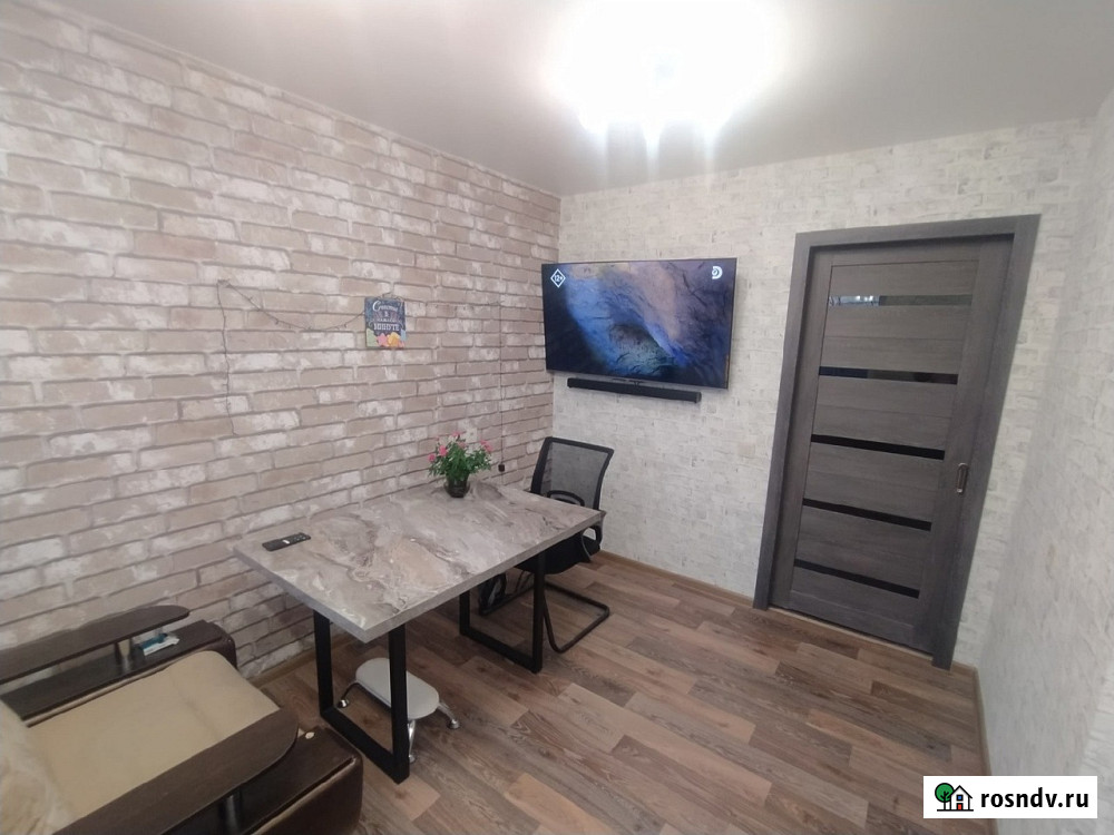 2-комнатная квартира, 55 м², 2/5 эт. в аренду посуточно в Урае Урай - изображение 1