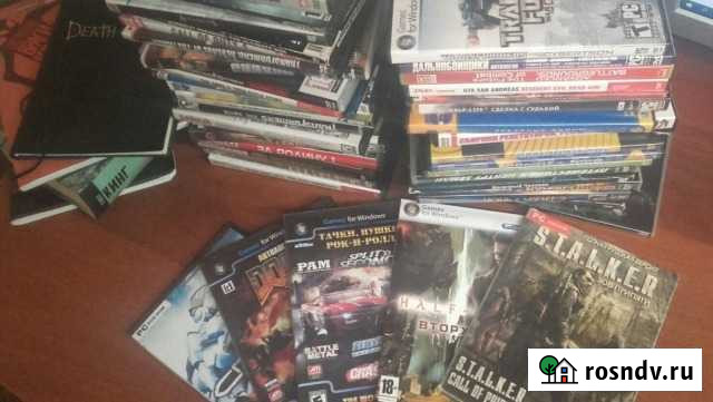 Диски с играми и фильмами Азов - изображение 1