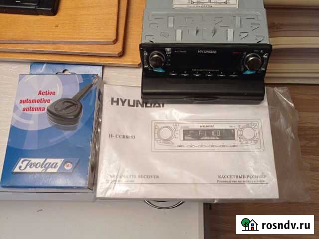 Магнитола Hyundai H-CCR8083 с колонками и антенной Сосновый Бор - изображение 1