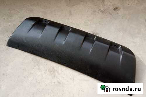 Нижняя накладка бампера нива шеви Октябрьский - изображение 1