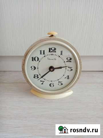 Будильник Витязь СССР + ещё один будильник Электросталь - изображение 1