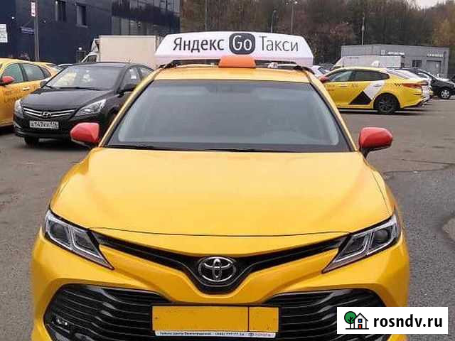 Водитель такси toyota camry Омск - изображение 1