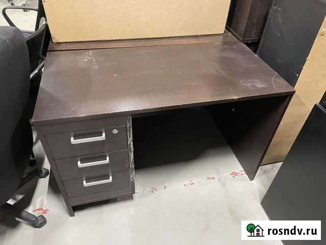 Офисный стол бу 120х60 Махачкала - изображение 1