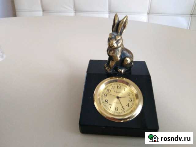 Часы настольные «Кролик». Обсидиан Лесной Городок - изображение 1