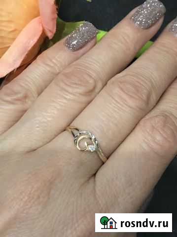 Кольцо золотое с камнем и алмазной гранью Ульяновск - изображение 1