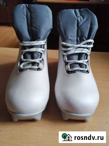 Лыжные ботинки Смоленск - изображение 1
