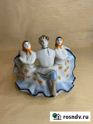 Фарфоровая статуэтка Уральский перепляс Серпухов - изображение 1