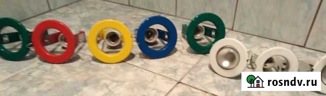 Светильник цветной потолочный б/у 5шт Барнаул - изображение 1